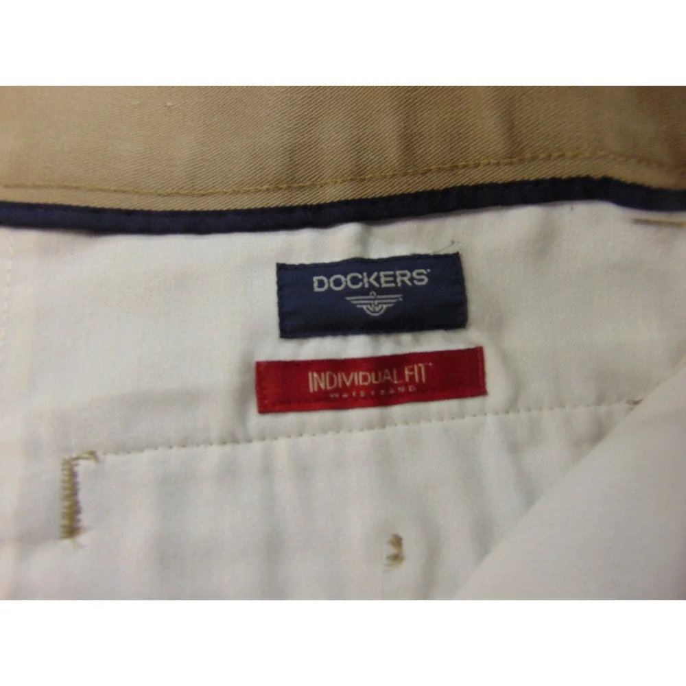 Dockers Individual Fit Mens 34x31 Pleated Khaki Chino Business Casual‎ Pants